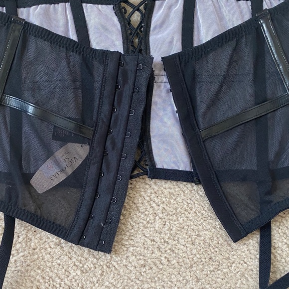 Victoria's Secret Black Lace Corset Belt - Picture 8 of 9